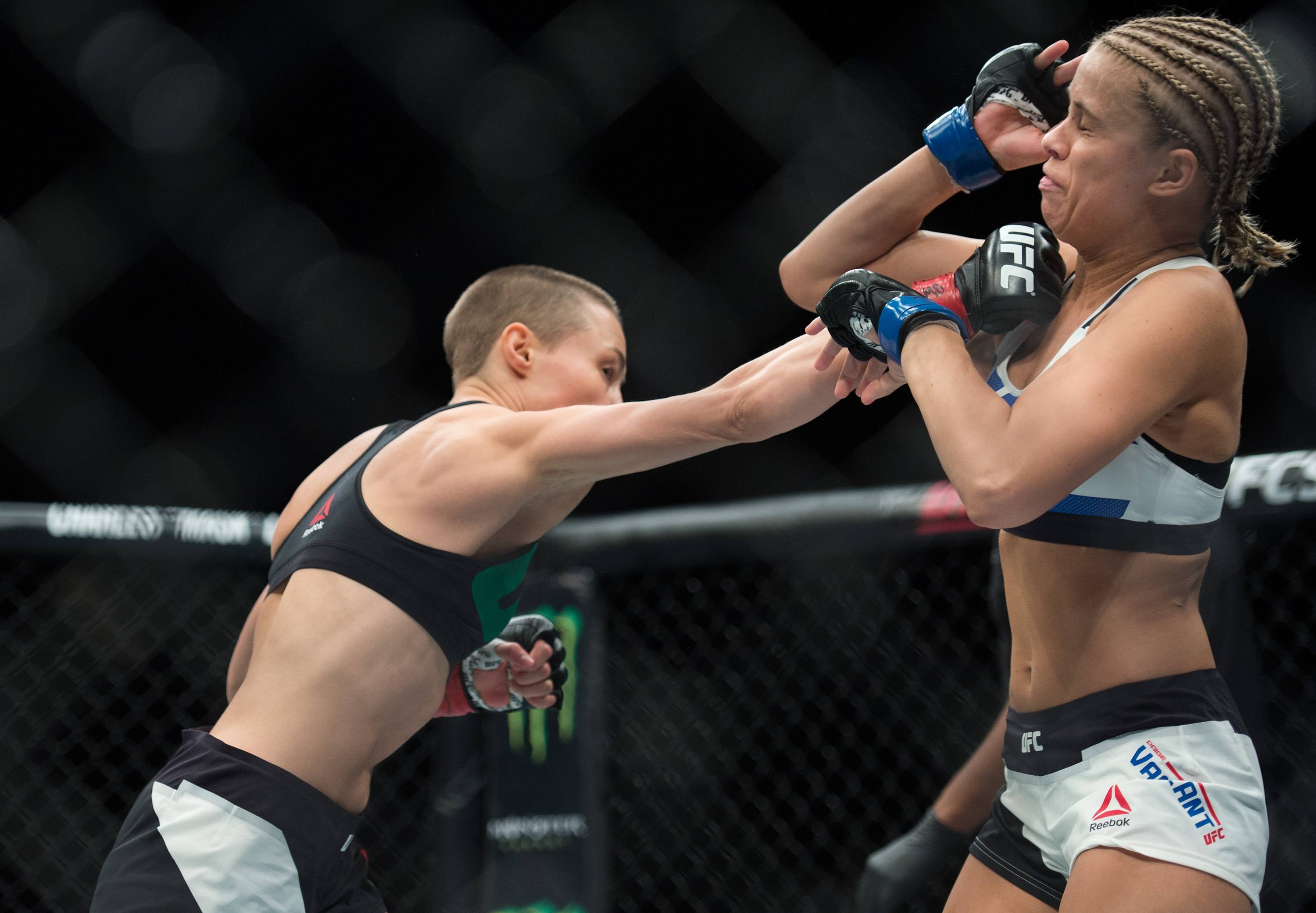 UFC® FIGHT PASS™ -UFC Fight Night: Namajunas Vs VanZant