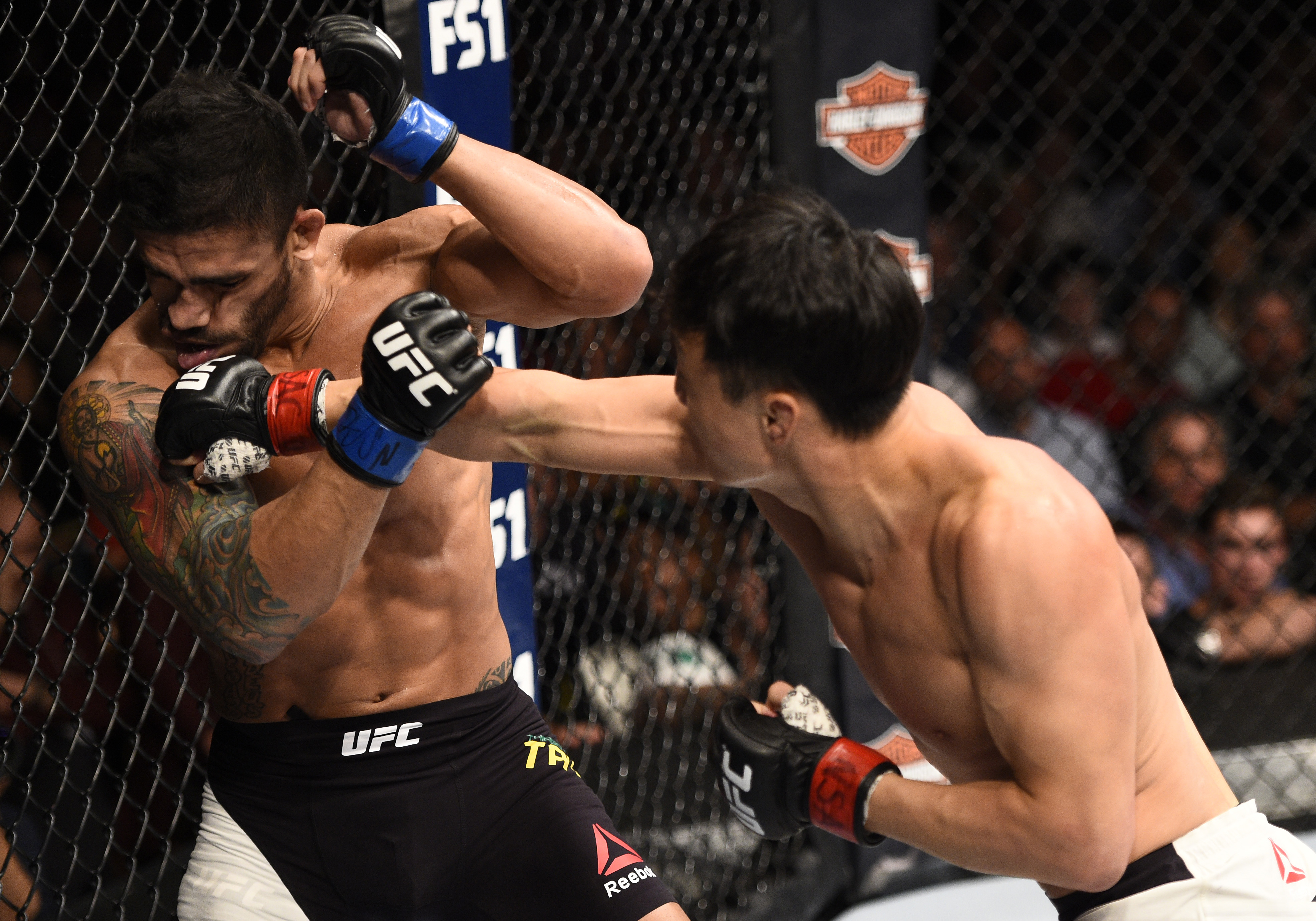 UFC® FIGHT PASS™ -Doo Ho Choi