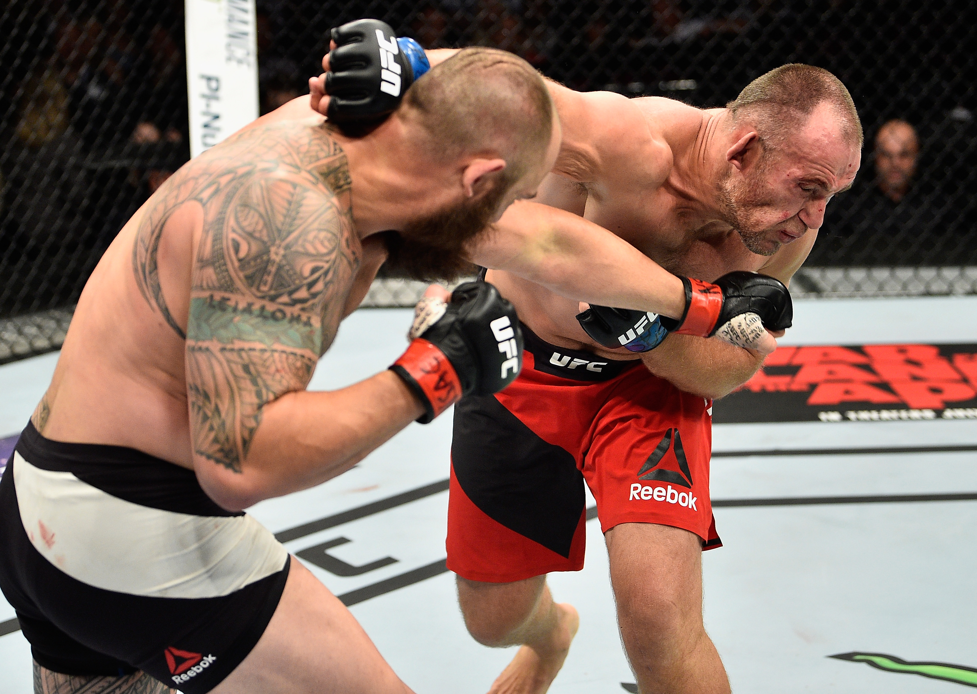 UFC® FIGHT PASS™ -Alexey Oliynyk